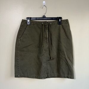The limited green‎ skirt 8